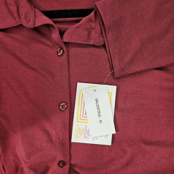 LuLaRoe Valentina Button-up - Picture 2 of 6